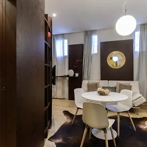 https://trastevere-charme.it-romehotels.com